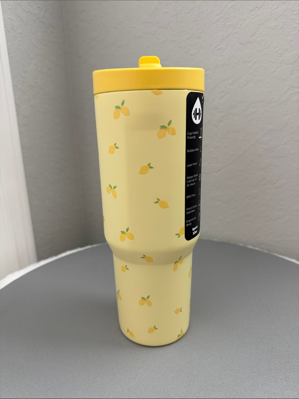 NWT Hydrojug Main Squeeze 32oz sport